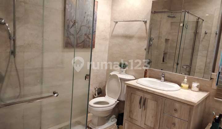 Nice House Quiet Location Menteng Area 2