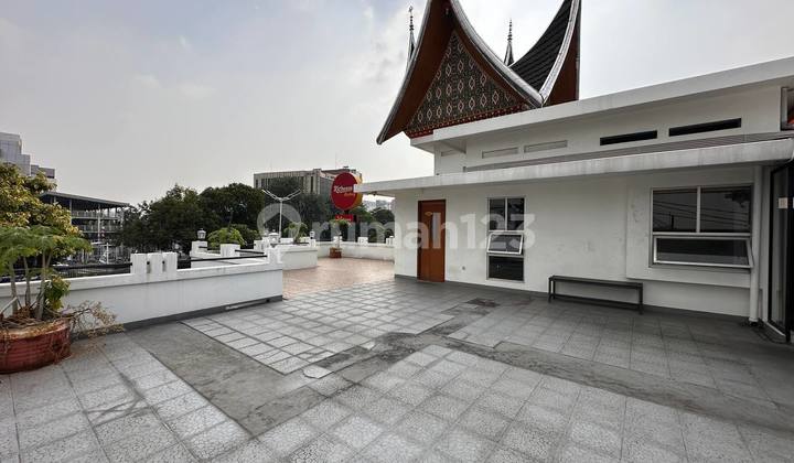 Rumah Usaha Pinggir Jalan Besar Potensi Cuan Tinggi