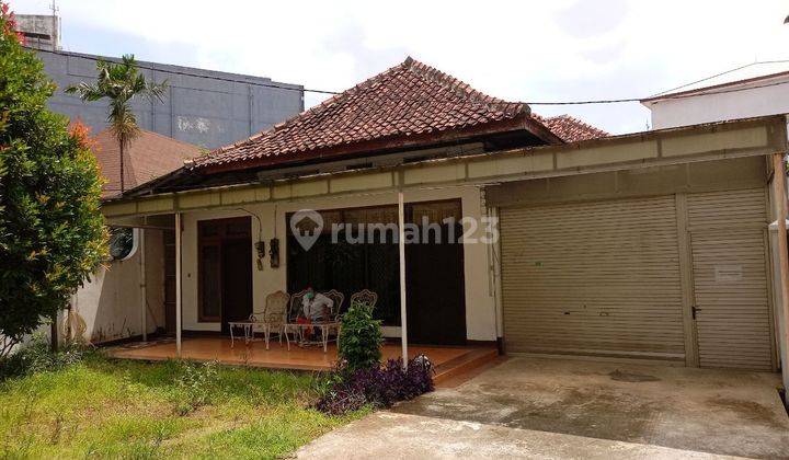 Di Jual Rumah + Kost Hitung Tanah di Menteng 1