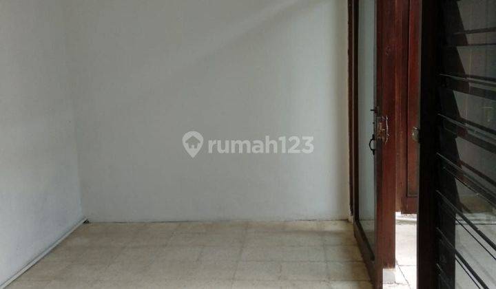 Jual Rumah Bebas Banjir Lokasi Strategis di Jakarta Timur 2