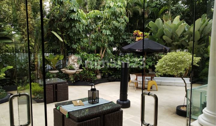 Sell Fast Luxury Elegant House Super Strategic Location in Menteng 2