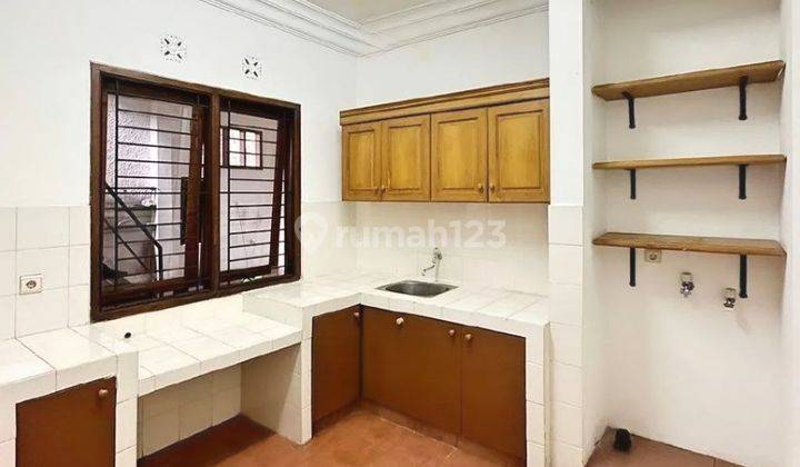 Jual Rumah Siap Huni Lokasi Kuningan Jakarta Selatan 2