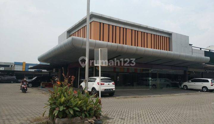 Showroom Mobil Bursa Otomotif Sunter Brand New L256 gadeng 2,5 Showroom  1