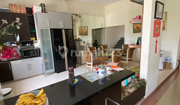 Rumah cantik uk 8x27m super murah  1