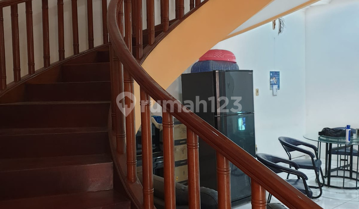 Rumah pik uk 10x29m cantik murah 1