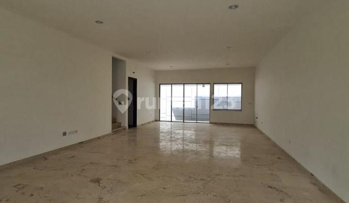 Rumah Golf Island Uk 10x25 Murah 2