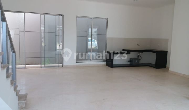 Rumah Golf Island Uk 10x15 Murah