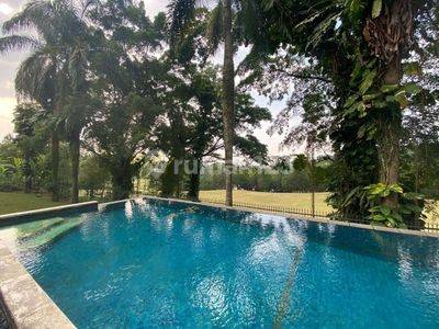 Rumah Mewah Dengan Kolam Renang Sentul City, Bogor 1