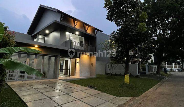 Rumah Dengan Kolam Renang, Sentul City, Bogor 1