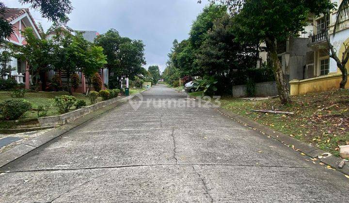 Disewakan Rumah Dengan Backyard Yg Luas Argenia Sentul 2