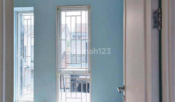 Rumah Bagus 2 Lantai Dekat Alam Sutra di Graha Raya Cpa3 3208  1