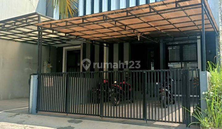 Dijual butuh cepat rumah minimalis modern di Setraduta.
 1