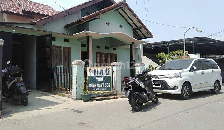 Rumah strategis di Komplek Cicadas  Bandung Tengah Jalan Ahmad Yani 1