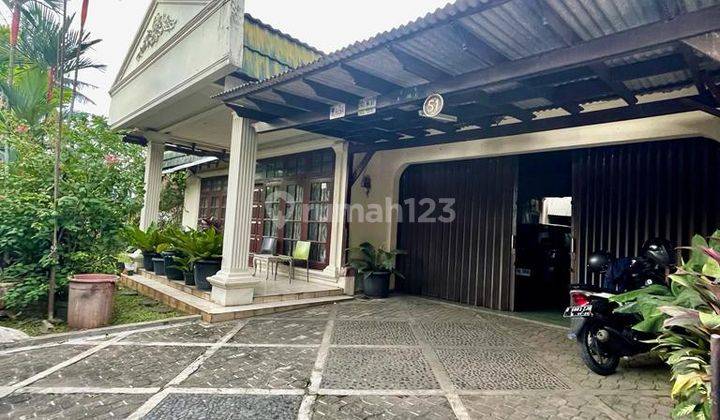 Rumah Asri, Pinggir Jalan Raya 2