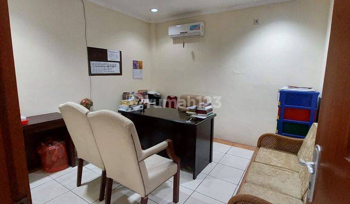 Dijual Cepat Ruko 3.5 Lantai,gandeng 2 Unit Di Cinere,harga Murah 18