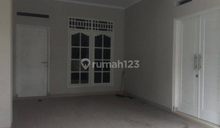 Rumah 2 Lantai Baru Renovasi di Taman Wisma Asri Bekasi 2