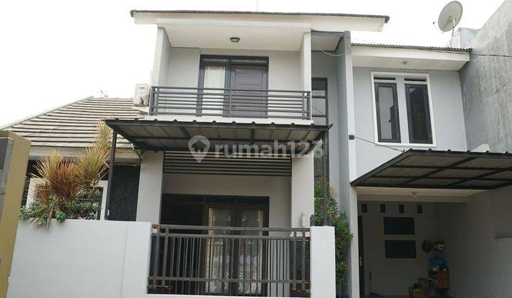 Dijual Rumah 2 Lantai Strategis di Jatiwaringin Bekasi  1