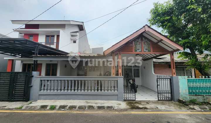 Di Jual Rumah Komplek Sapta Taruna Margahayu Bekasi Timur