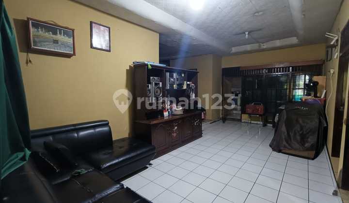 Spacious House near Mall and LRT in Pekayon Bekasi 2