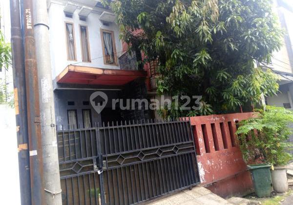 Rumah Strategis 2 Lantai Tidak Banjir Di Bintara Bekasi 