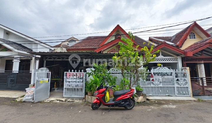 Dijual Rumah 2 Lantai Strategis Dekat Tol dan Mall di Galaxy Bekasi