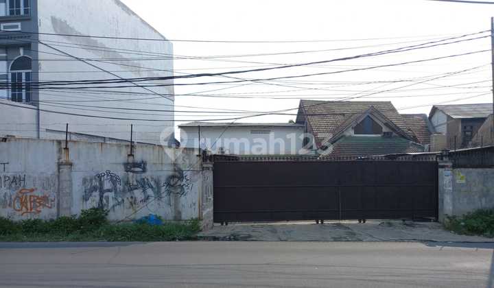 For Sale: Land and Building by the Road in Jatibening, Bekasi For Sale: Land and Building by the Road in Jatibening, Bekasi