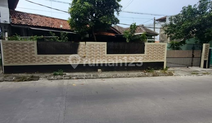 Rumah Luas dekat Mall dan LRT di Pekayon Bekasi 