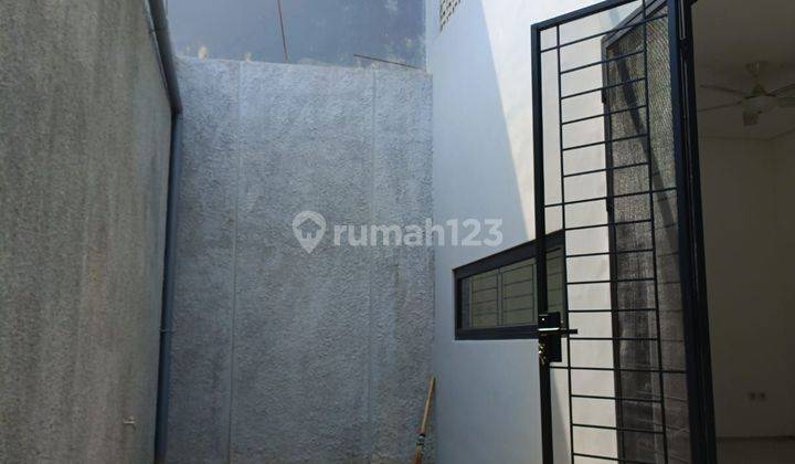 Di Jual Rumah Baru 2 Lantai, Di Taman Galaxy. Bekasi Selatan 