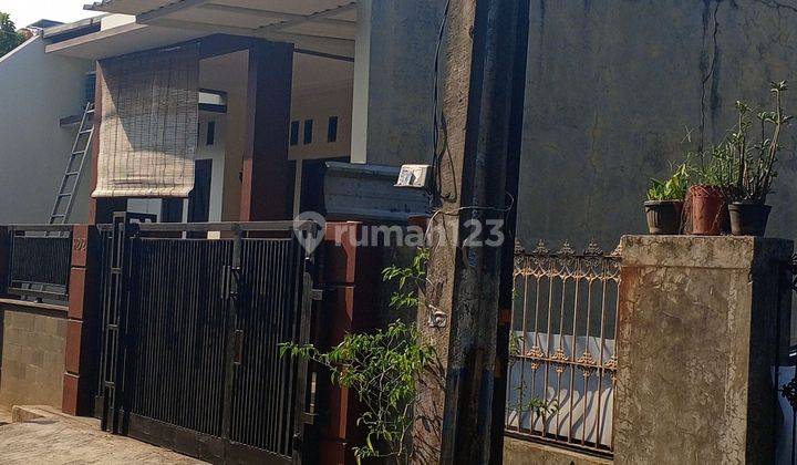 Dijual Rumah Siap Huni 2 Lantai Dekat Galaxy, Bekasi Selatan 2