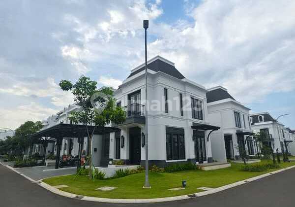 Beautiful House for Rent in Sumarecon Crown Gading Bekasi 2