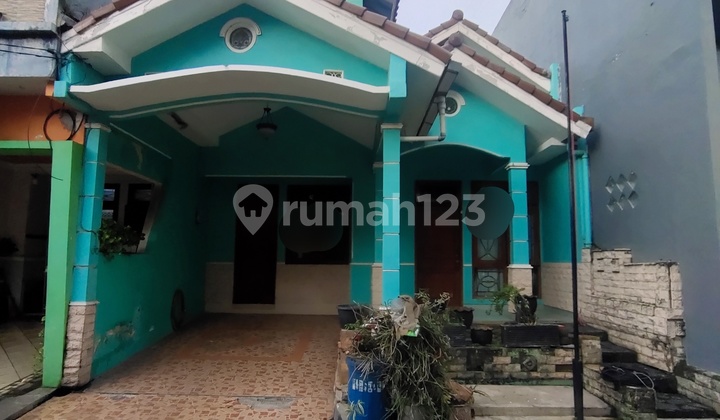 Strategic Residential in Tole Iskandar Depok