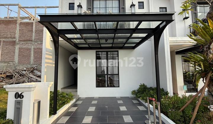 3-story residence Sumarecon Bogor 2