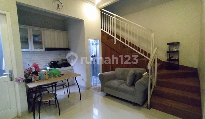Hunian 2 Lantai Tanah Baru Beji Depok Hunian 2 Lantai Tanah Baru Beji Depok