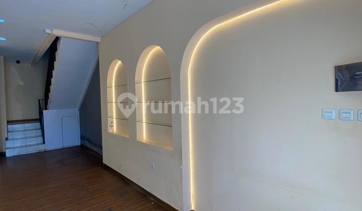 Ruko Strategis Dikemakmuran Raya Depok Ruko Strategis Dikemakmuran Raya Depok