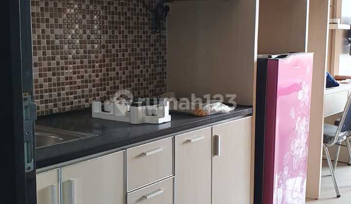 Studio Furnished Apartment Adjacent to UI Campus Margonda Depok 2
