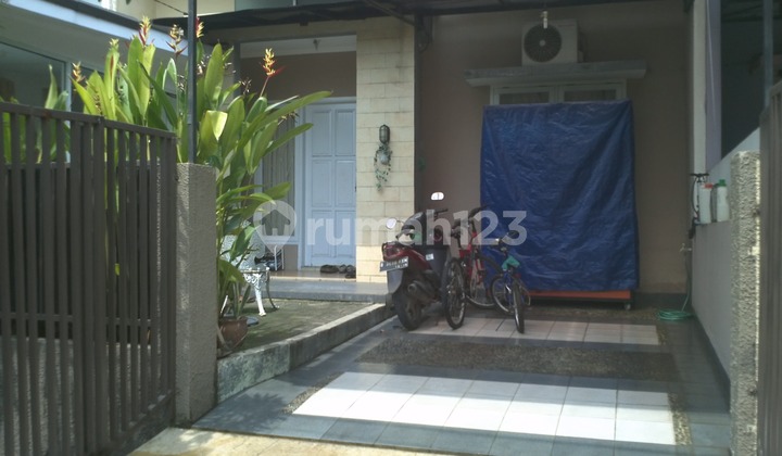 Rumah2 Lantai Strategis di Grand Depok City 2