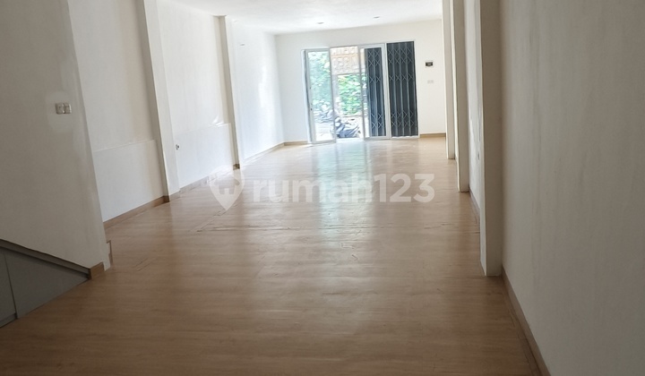 Ruko Strategis 2½ Lantai Di Tole Iskandar Depok
