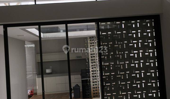 Rumah 2 Lantai Fasilitas Komplek Lengkap di Summarecon Bandung 1