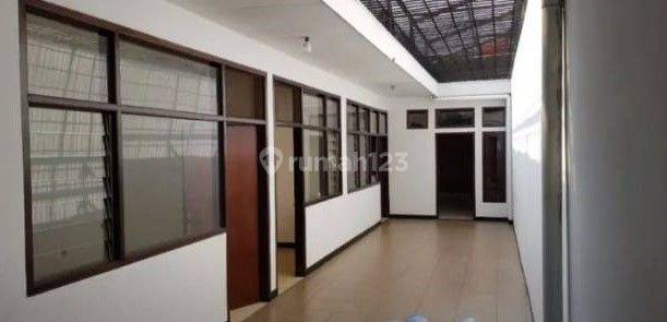 Rumah Nyaman Strategis di Jl.kembar Bandung Tengah 1