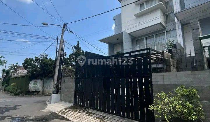 Jual Cepat Rumah 2 Lantai Semi Furnish di Sayap Pasteur Bandung  1