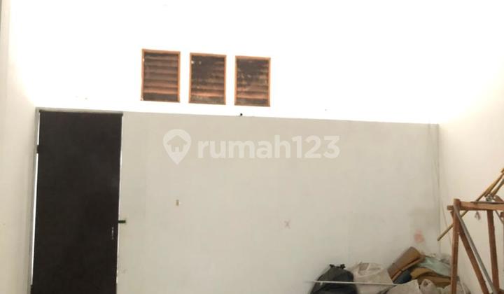 Disewakan Ruko Mekar Wangi Siap Huni
Lantai 2 & 3 4