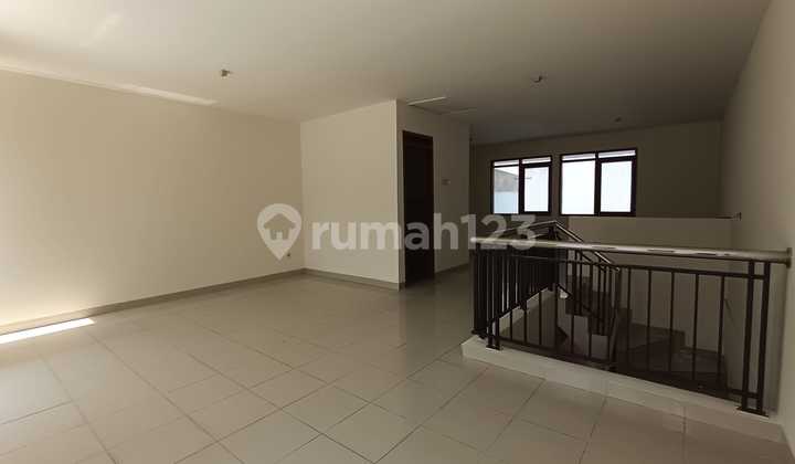 For Rent Ruko / Tempat Usaha Strategis Di Mekarwangi 1