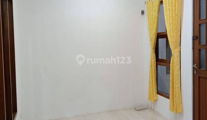  Rumah Di Sari Wangi  Unfurnished Bagus Shm  2