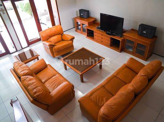  Rumah Minimalis Furnished Bagus Shm Di Jalan Cipaku, Cipaku 2