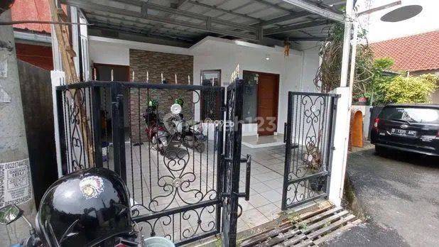  Rumah Unfurnished Bagus SHM - Sertifikat Hak Milik di arcamanik, Arcamanik 1