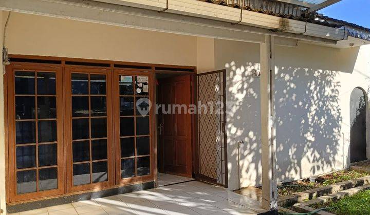   Rumah Semi Furnished SHM  di Awiligar, Awiligar 1