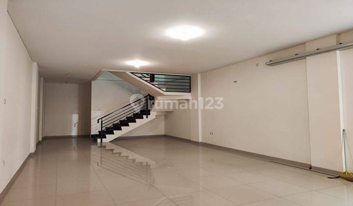  Ruko, Kantor, Ruang Usaha, Mekar Wangi 200 m² SHM  Unfurnished 2