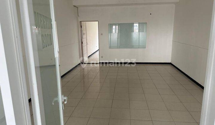  Ruko di Mainroad Karapitan, Lengkong 280 m² Unfurnished 2