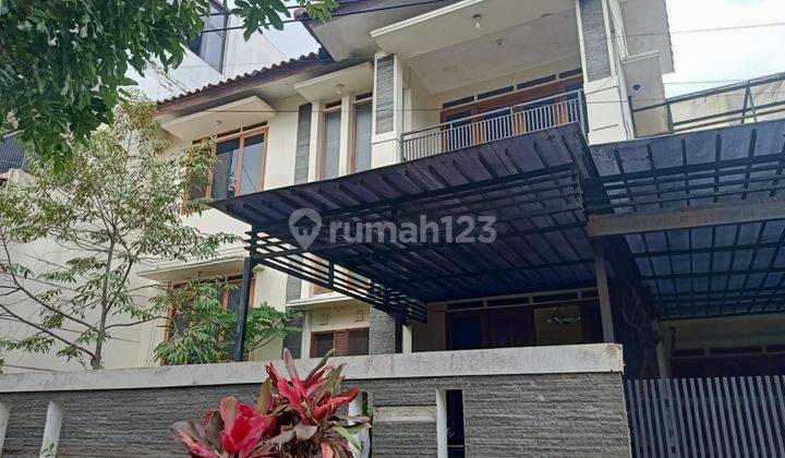 Rumah Kontrakan Semi Furnished di Setiabudi Regency, Setiabudi 1