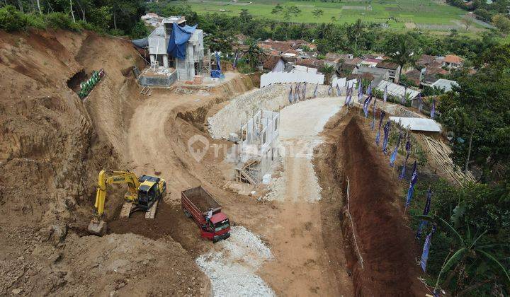 Tanah Exclusive di Jual Jalan Jatihandap SHM Preimum Keluarga 4